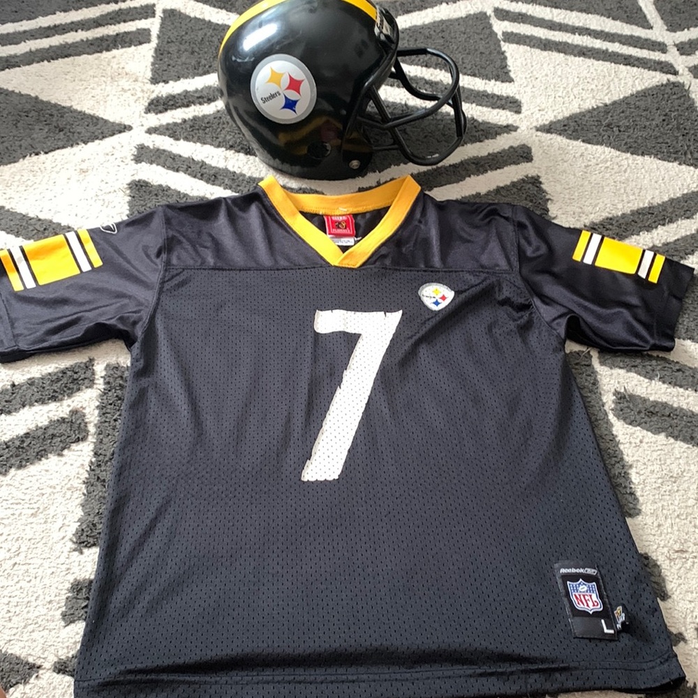 Steelers football jersey & helmet.